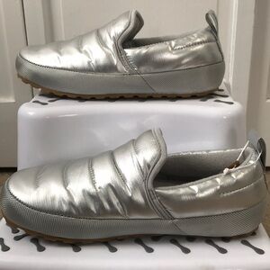 Native Chamonix Silver Base Camp Slip On Shoes Size 8